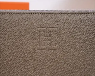 Hermès Bleu marine Cuir texturé grainé Logo H embossé wristlet 6