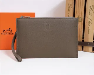 Hermès Bleu marine Cuir texturé grainé Logo H embossé wristlet 10