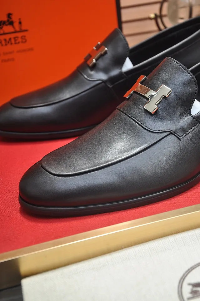 Hermès Oran جلد أسود H-Buckle لافر 2