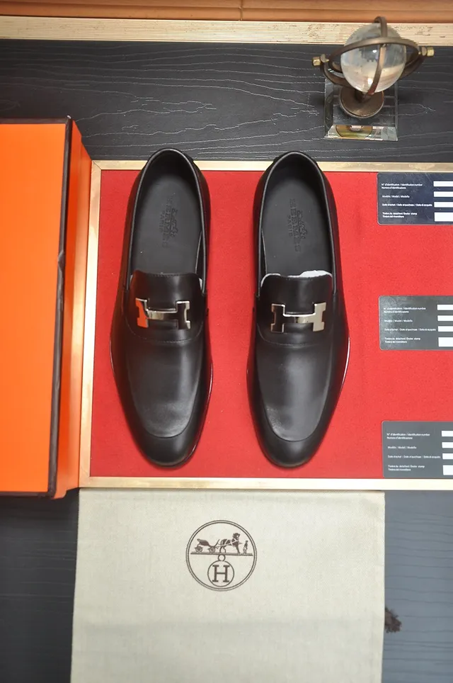 Hermès Oran جلد أسود H-Buckle لافر 5