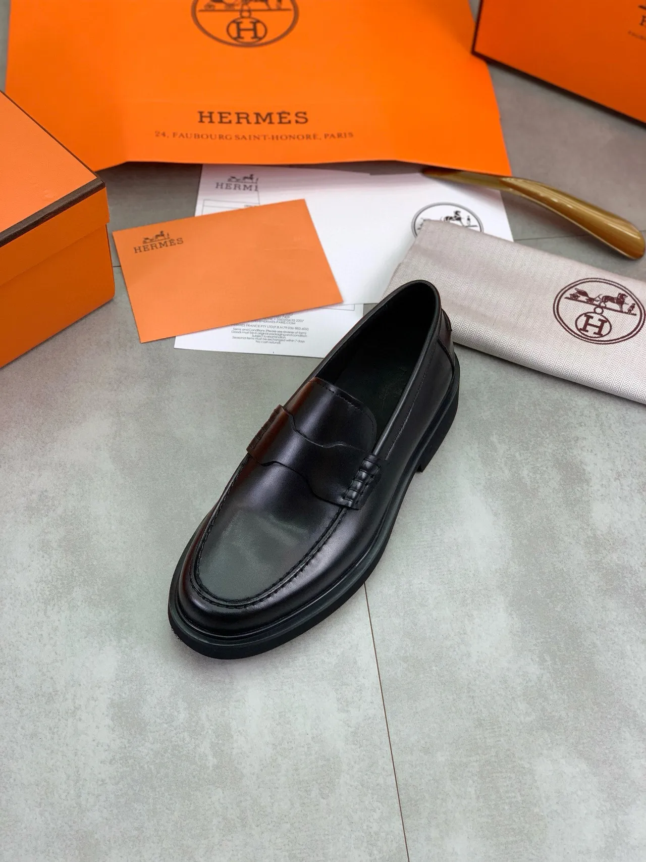 Hermès Oran أسود جلد مصقول Penny Loafer 3