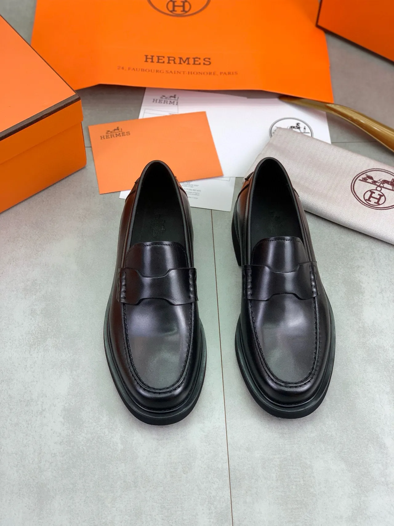 Hermès Oran أسود جلد مصقول Penny Loafer 4