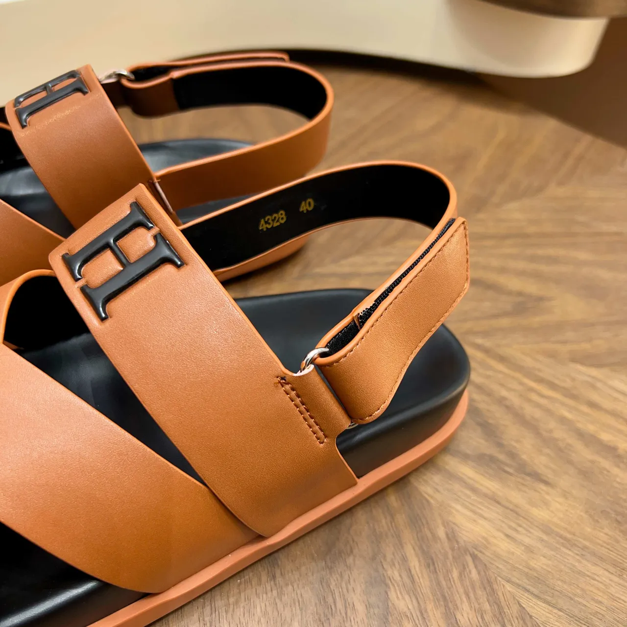 Hermès Oran Brown Black Crossed Leather Straps Prominent H-Buckle Hardware Gladiator Sandals 3