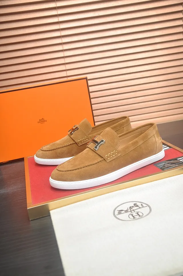 Hermès Oran বাদামি সাদা সুয়েড উপরের অংশ এইচ-আকৃতির ধাতুর বাকল লোফার 3