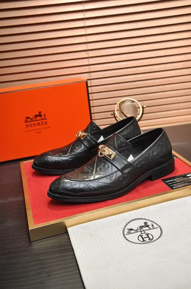 Hermès Oran 黑色绗缝H图案金马衔扣乐福鞋 8