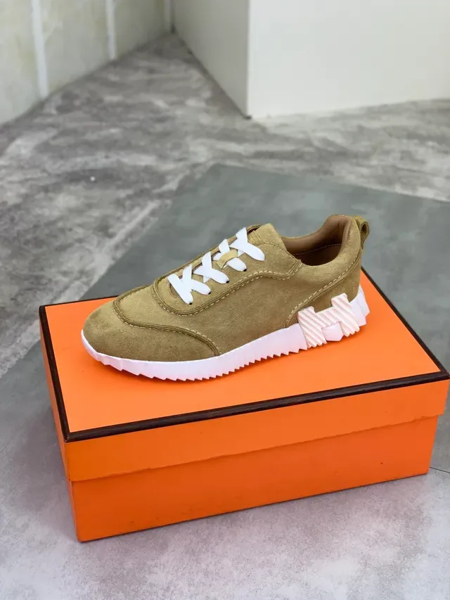 Hermès Oran Daim Tan et Blanc Lifestyle Sneakers 5