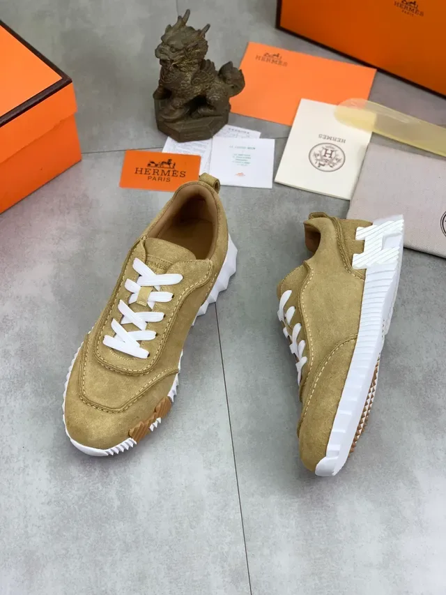 Hermès Oran Daim Tan et Blanc Lifestyle Sneakers 6