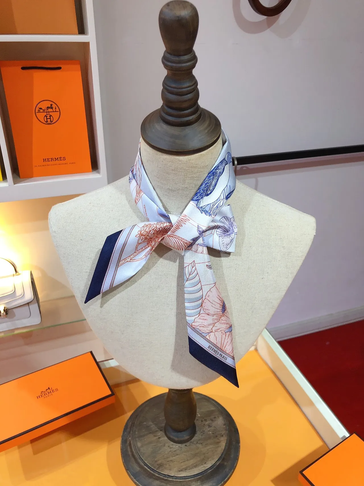 Hermès Precious Paradise Twilly রেশম স্কার্ফ 2