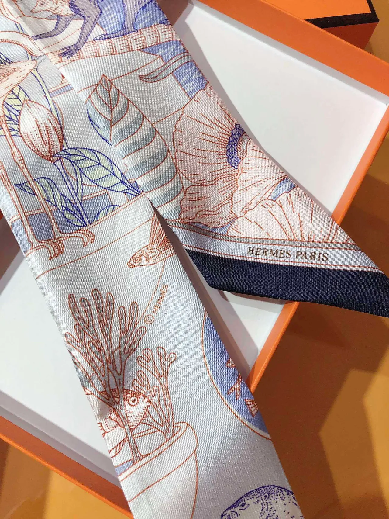 Hermès Precious Paradise Twilly রেশম স্কার্ফ 3