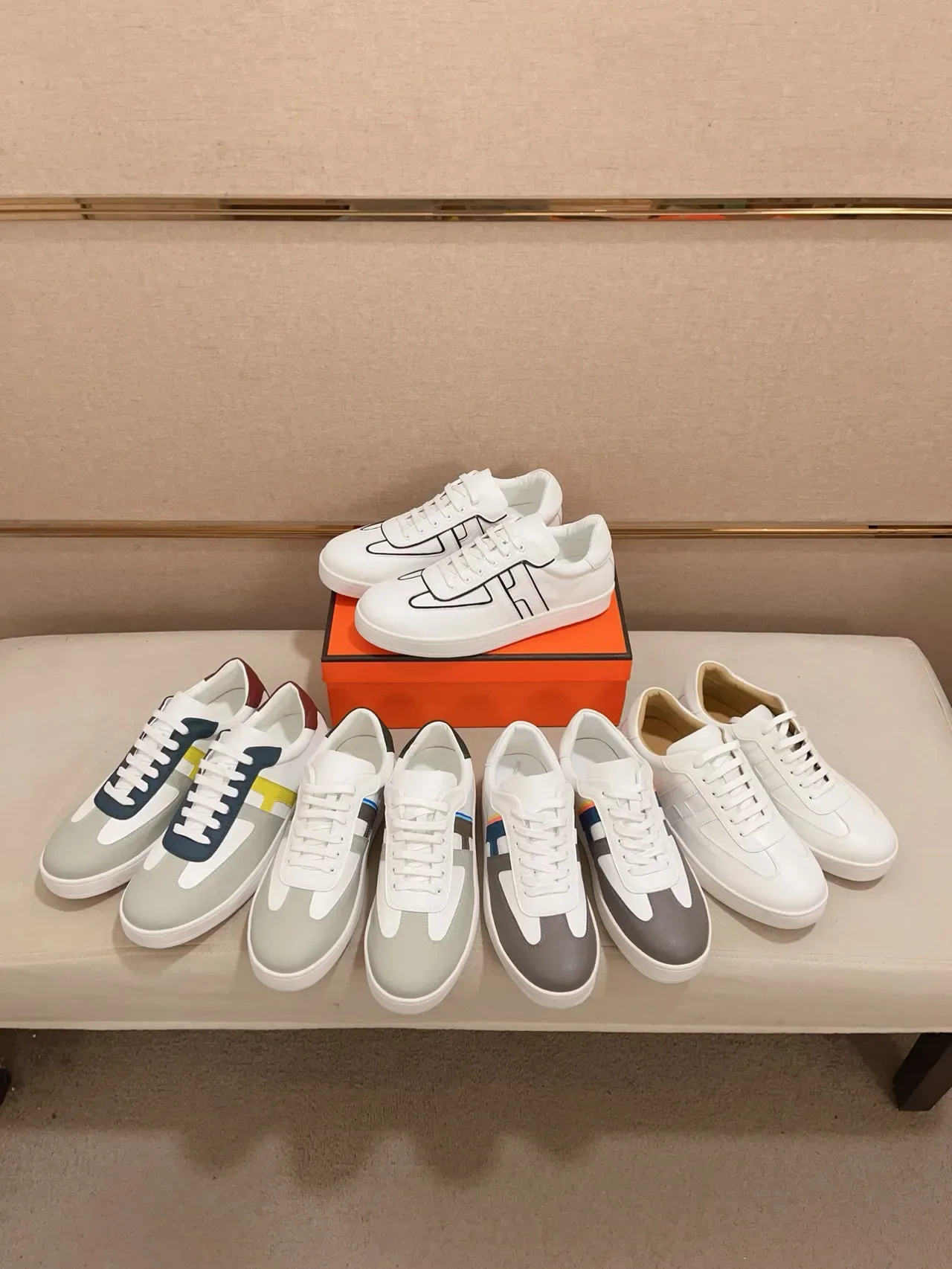 Hermès Blanc Noir Textile Supérieur Contourné Logo H Lifestyle Sneakers 3