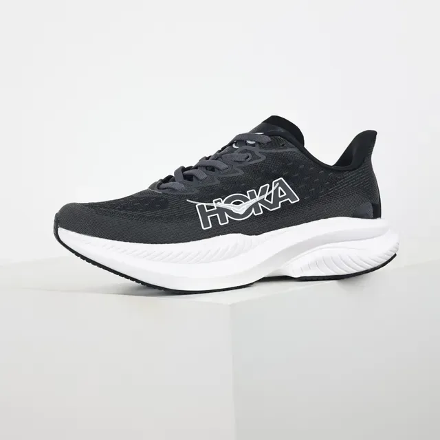 Hoka Black White Engineered Knit Upper Thick Midsole Running Shoes 9