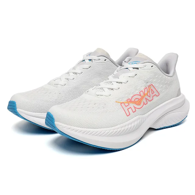 Hoka Mach 6 أبيض وردي طبقة الخياطة المُهندسة وسط القدم السميك المنحوت أحذية الجري 8
