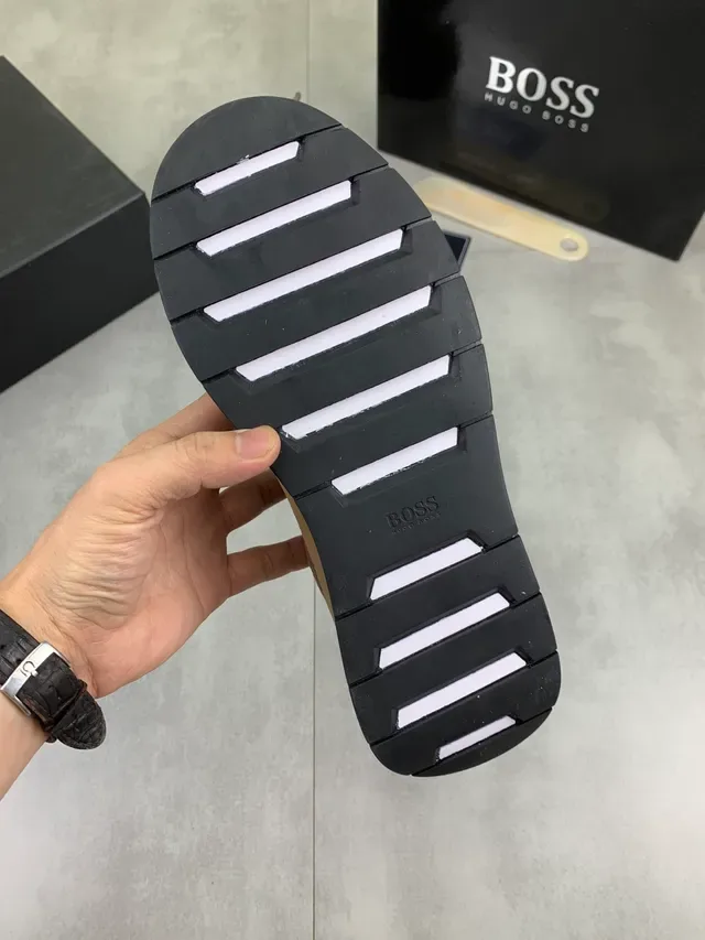 Hugo Boss বেইজ এমবসড লোগো লেসহীন লাইফস্টাইল স্নিকার 2