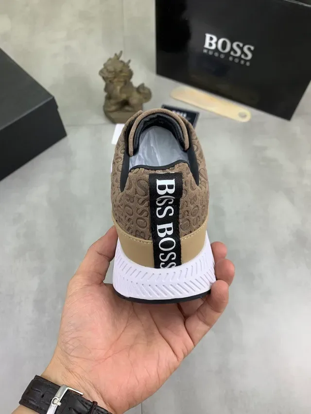 Hugo Boss বেইজ এমবসড লোগো লেসহীন লাইফস্টাইল স্নিকার 3
