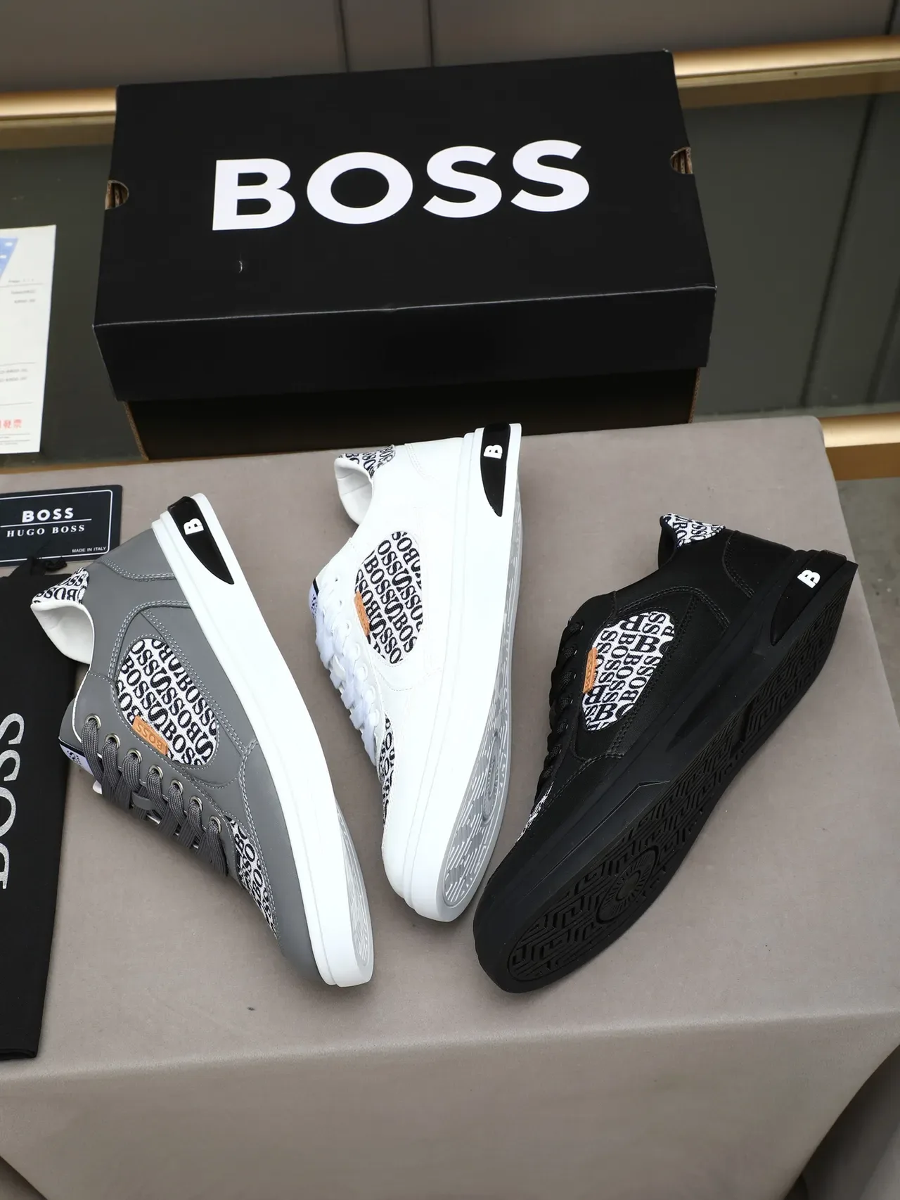 Hugo Boss لوحة المونوغرام أسود سنيكرز أسلوب الحياة 2