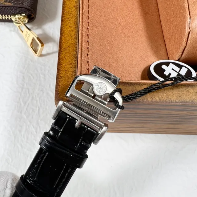 IWC Portugieser Cronógrafo Automático Dial de Plata Correa de Cocodrilo Negra Reloj Mecánico 4