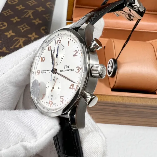 IWC Portugieser Cronógrafo Automático Dial de Plata Correa de Cocodrilo Negra Reloj Mecánico 6