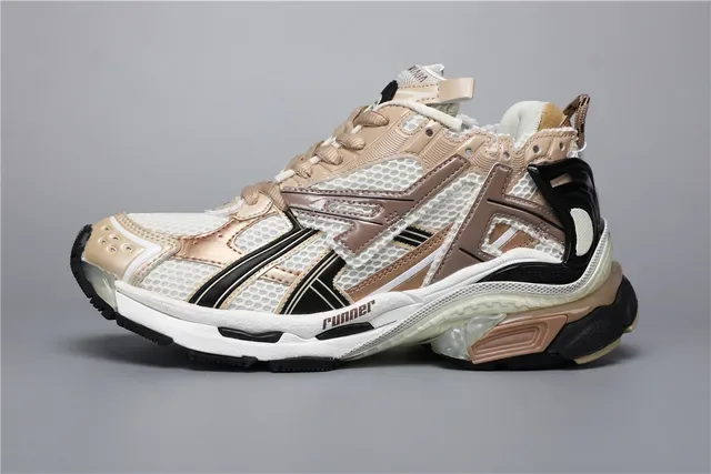 Kith Runner 白/棕生活方式运动鞋 9