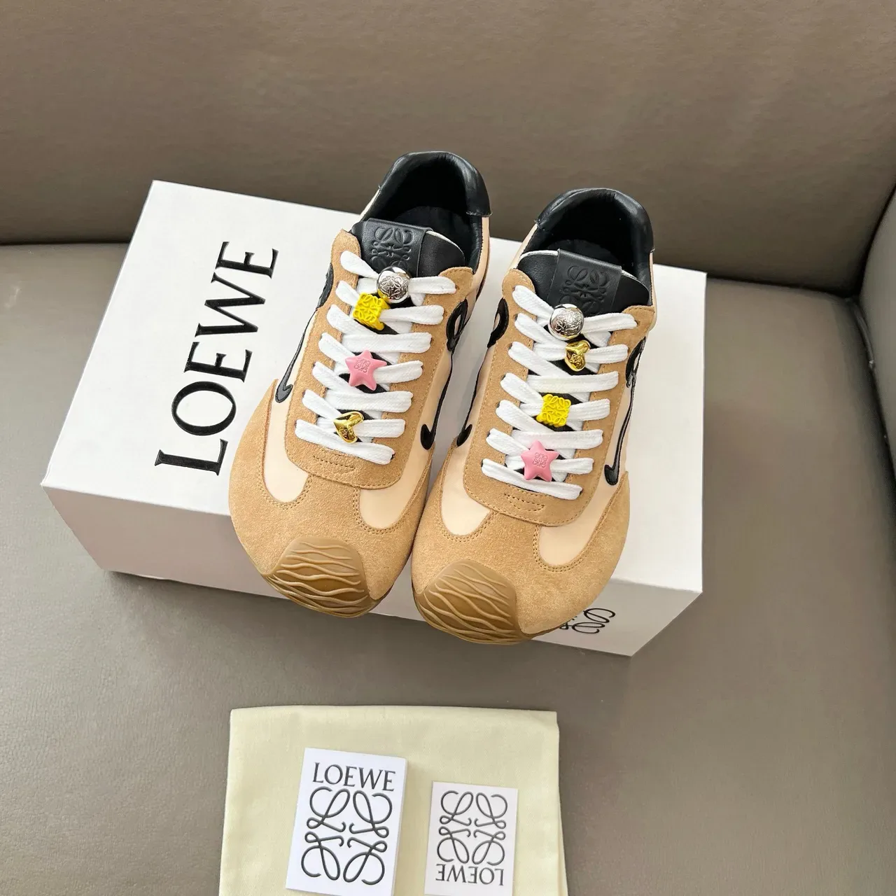 Loewe Flow Runner Beige Black Anagram Logo Zapatillas de estilo de vida 6