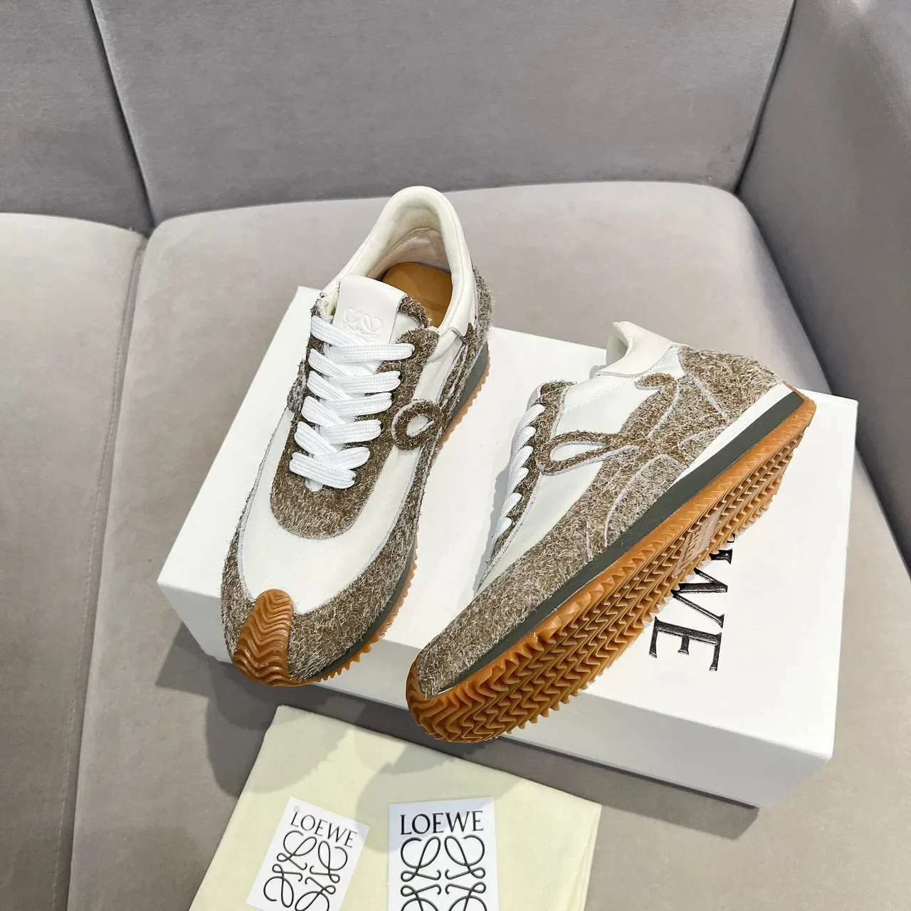 Loewe Flow Runner 编织纹理白色棕色橙色生活方式运动鞋 7