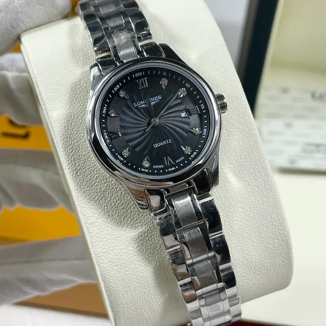 朗格 黑色银色 Guilloché 太阳光线纹表盘 钻石小时标记 石英腕表 7