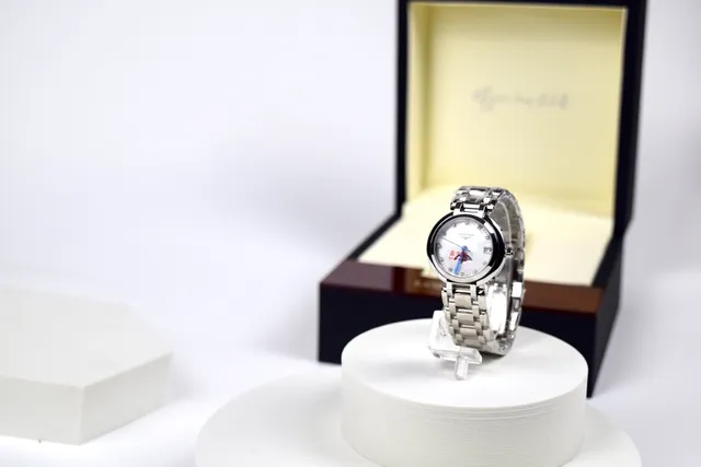 Longines DolceVita Moonphase White Mother-of-Pearl Dial Quartz Watch 4