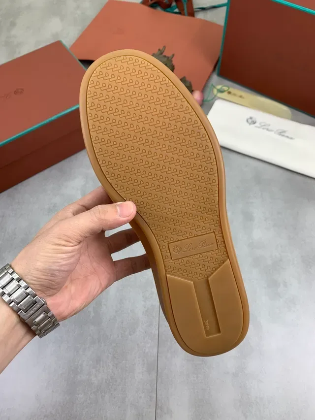 Loro Piana Baskets Lifestyle en Daim Perforé 2