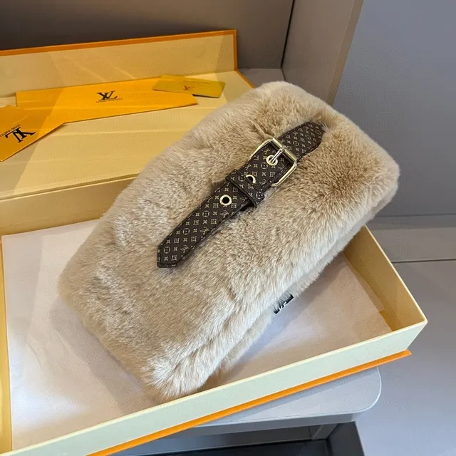 Louis Vuitton Beige Brown Faux-Fur Monogrammed Strap Scarve 4