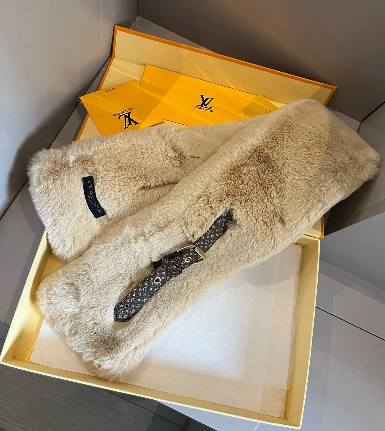 Louis Vuitton Beige Brown Faux-Fur Monogrammed Strap Scarve 5