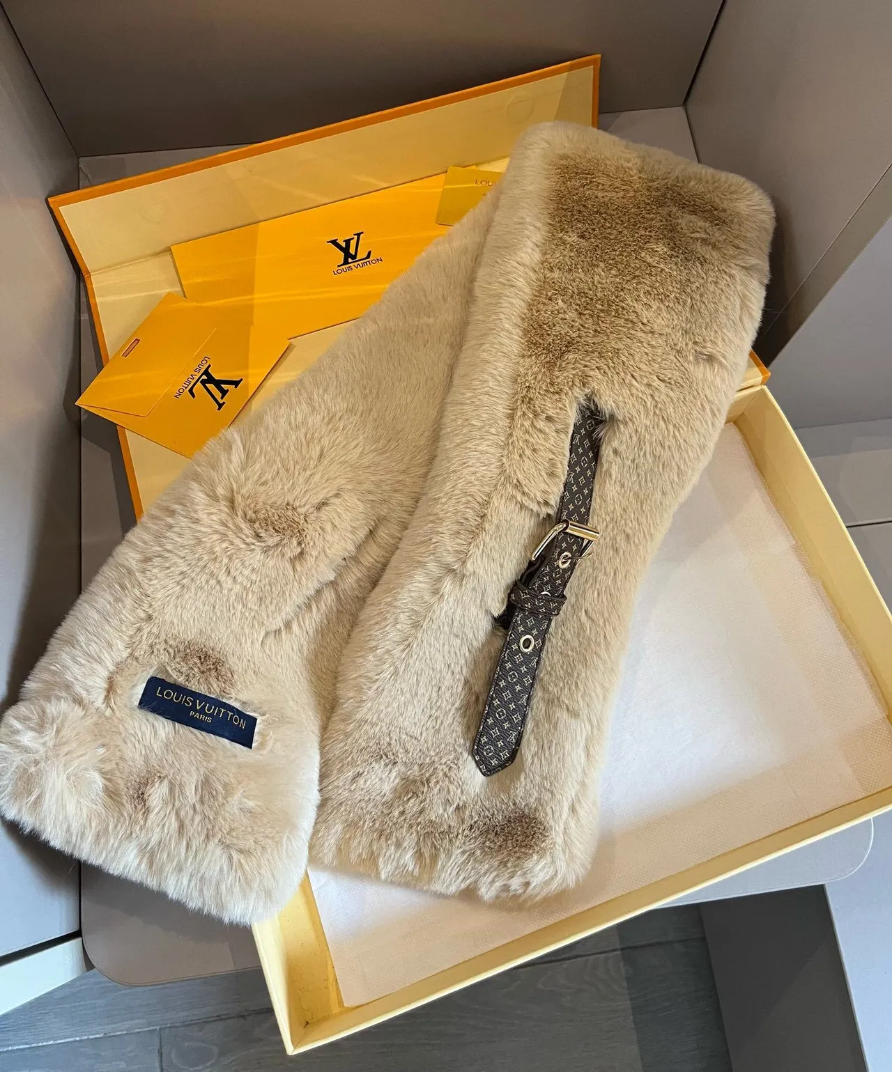 Louis Vuitton Beige Brown Faux-Fur Monogrammed Strap Scarve 6