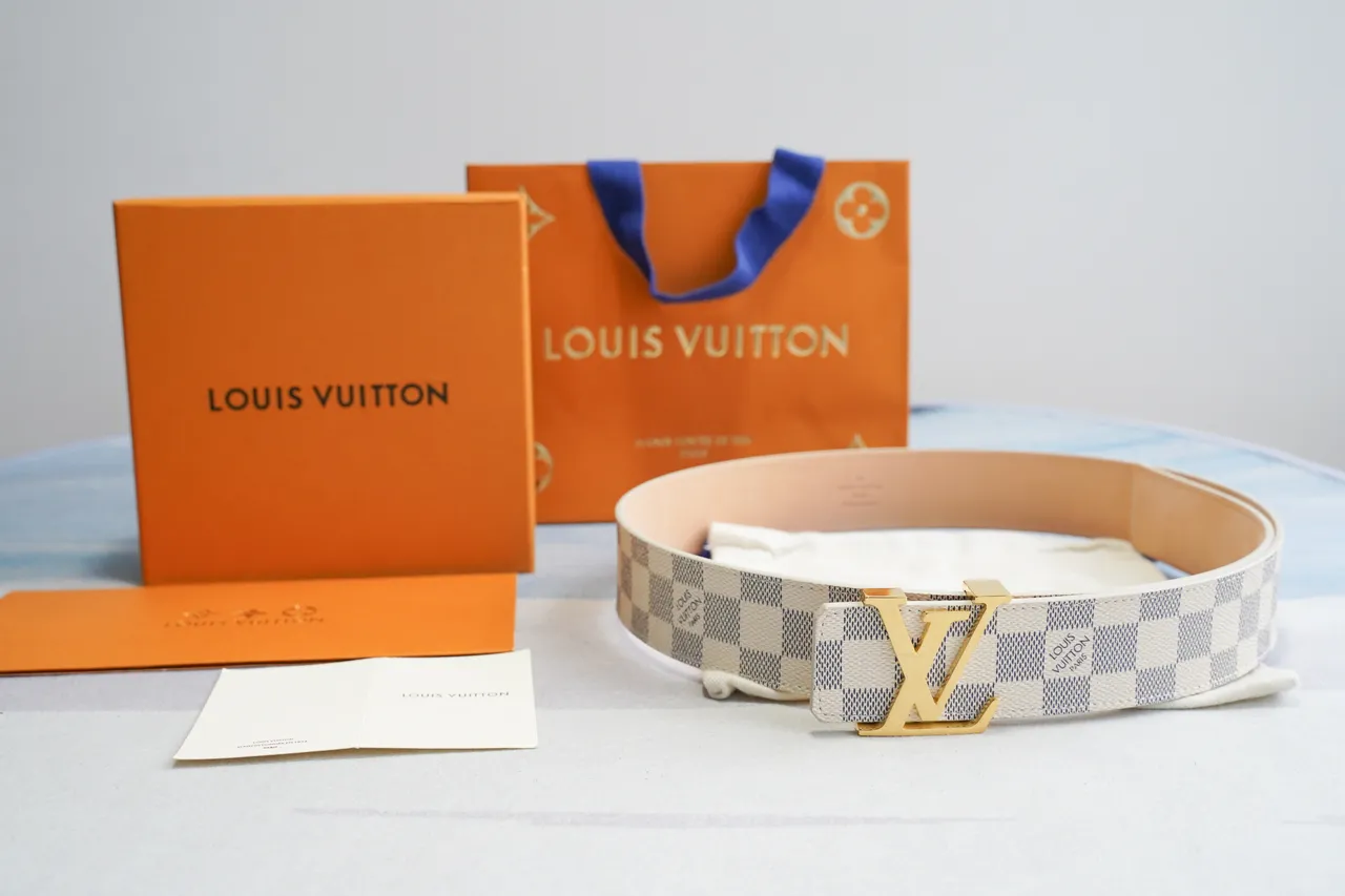 Louis Vuitton Cinto de Couro Bege Cinza Damier Azur Tela Xadrez Tom Dourado Fivela LV Turnlock Buckle 6