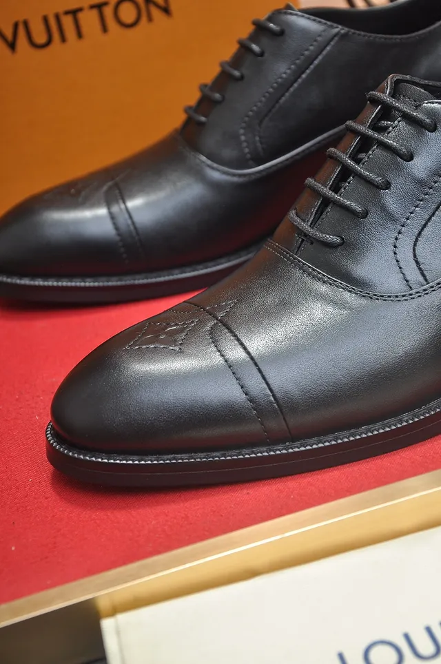 Louis Vuitton Chaussures Oxford Brogue à Cap-Toe Noir 2