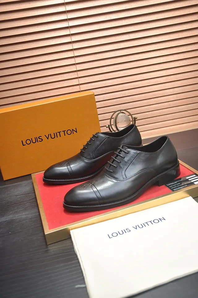 Louis Vuitton Chaussures Oxford Brogue à Cap-Toe Noir 4