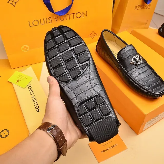 Louis Vuitton Black Gold Crocodile-Embossed Leather Metal LV Twist-Lock Hardware Loafer 4