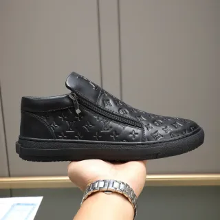 Louis Vuitton Zapatillas Lifestyle Negro Cuero con Monograma Embossed Cierre de Cremallera Lateral