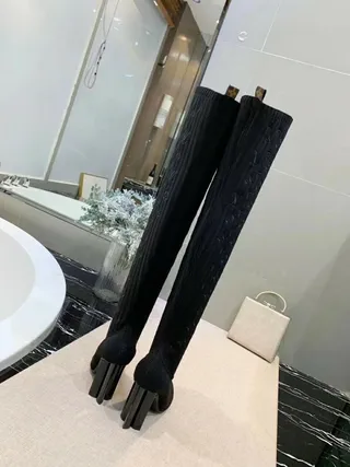 Louis Vuitton 黑色印花网布及膝靴 2