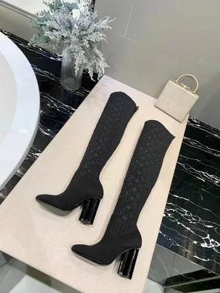 Louis Vuitton 黑色印花网布及膝靴 4