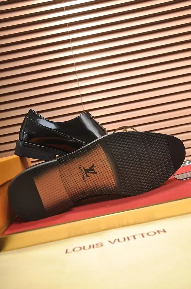 Louis Vuitton أحذية أكسفورد جلد أسود لامع رأس كاب 3