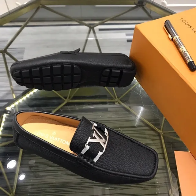 Louis Vuitton Black Silver Pebbled Leather Metal LV Buckle Loafer 2