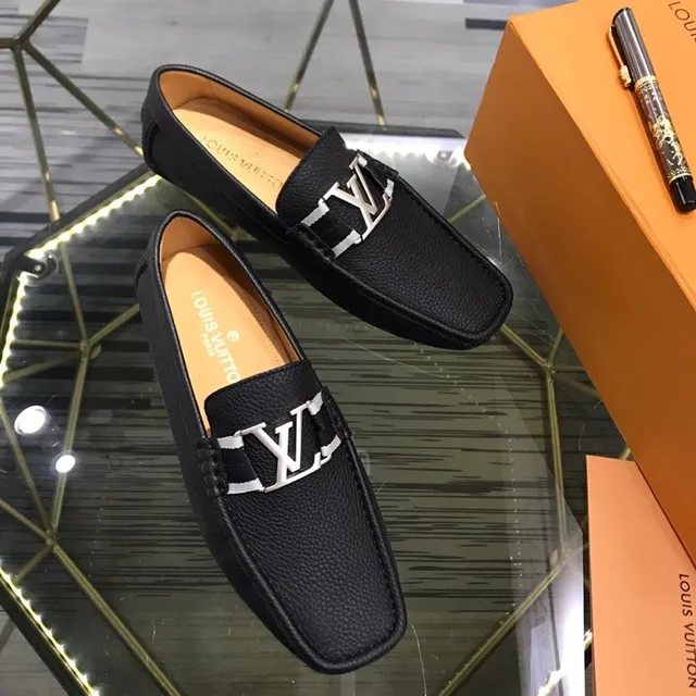 Louis Vuitton Black Silver Pebbled Leather Metal LV Buckle Loafer 5