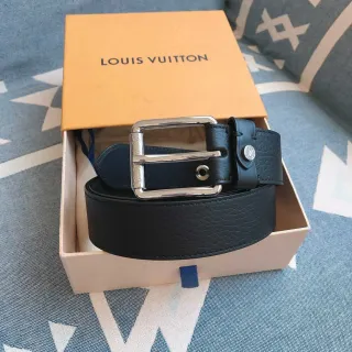 Louis Vuitton 黑色银色粒面抛光扣皮带