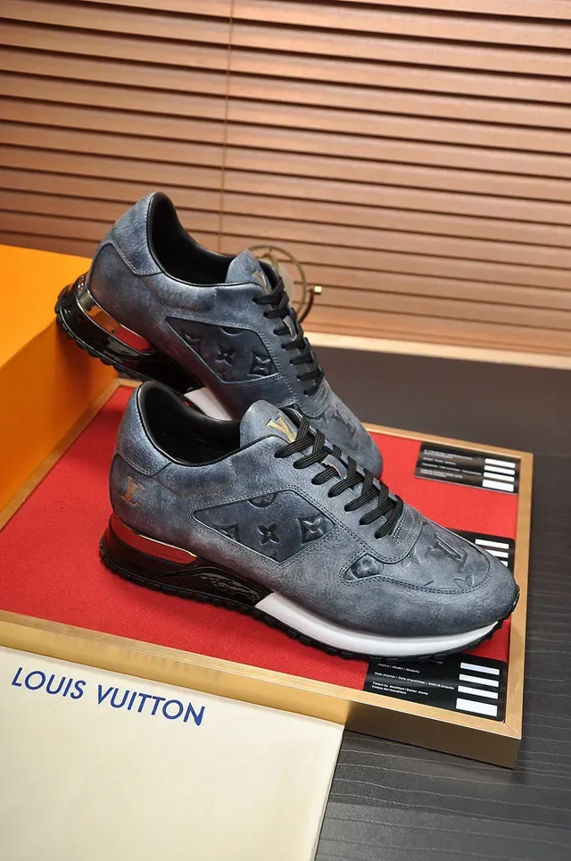 路易威登 蓝色 黑色 印花 纹理鞋面 金色 LV 标识 生活方式 运动鞋 5