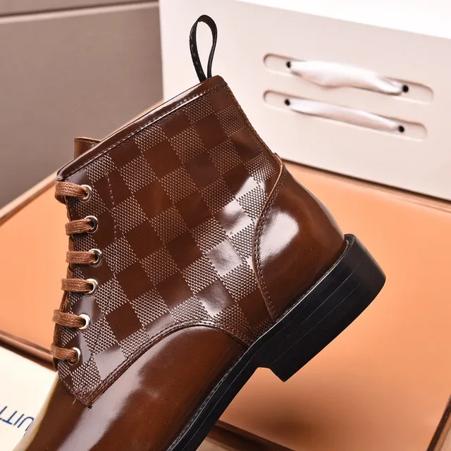 Louis Vuitton বাদামি পেটেন্ট এবং Damier Check এনকেল বুটস 2
