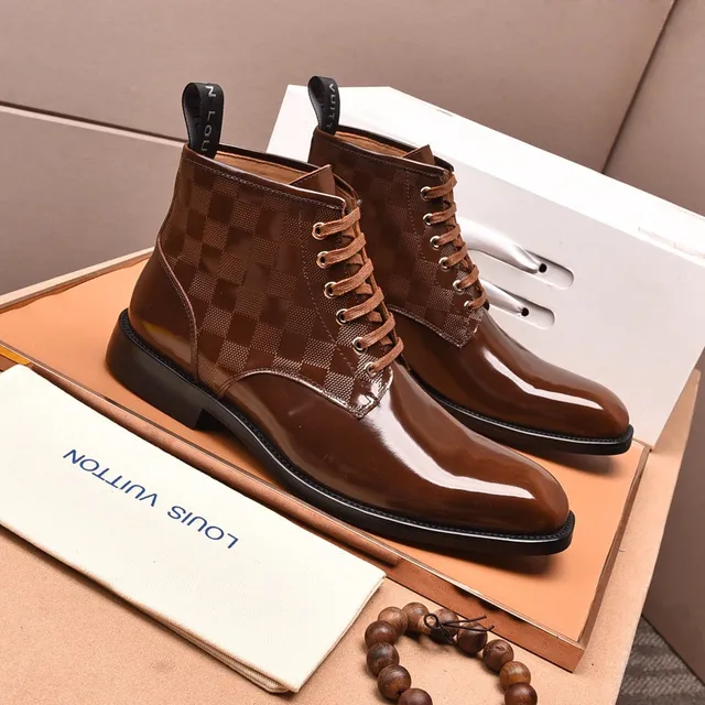Louis Vuitton বাদামি পেটেন্ট এবং Damier Check এনকেল বুটস 8