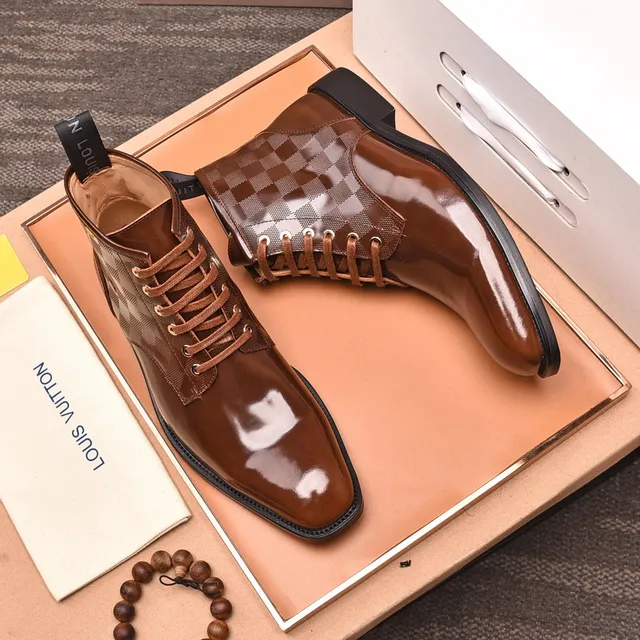 Louis Vuitton বাদামি পেটেন্ট এবং Damier Check এনকেল বুটস 9