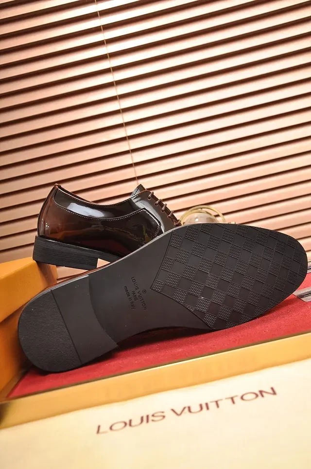 Louis Vuitton Brown Patent Leather Cap-Toe Oxford Shoes 3