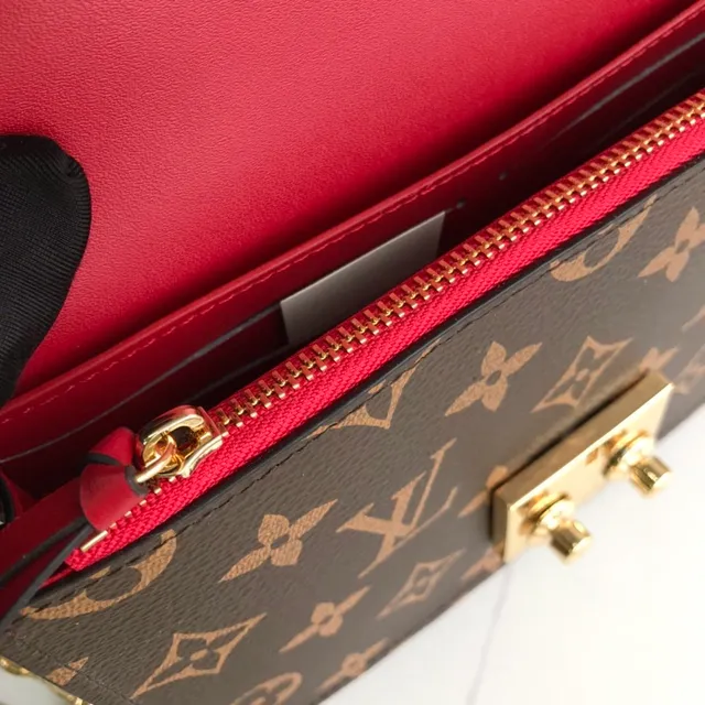 Louis Vuitton bolso con cadena canvas con monograma marrón rojo con acento de cuero 4