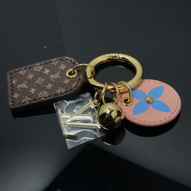 Louis Vuitton حامل التشام للمفاتيح بني وردي جلد مونوغرام ديسك زهري حافظة الهاتف 2
