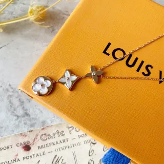Louis Vuitton फूल पैटर्न तीन फूलों का हार