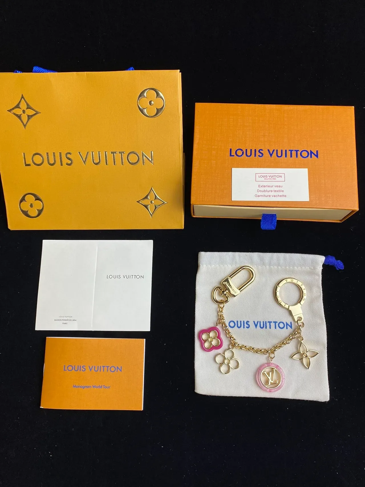 Louis Vuitton सुनहरा बहुरंगी धातु मिनाकारी चार्म्स फोन केस 2
